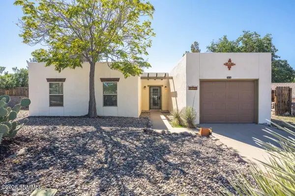 3303 Mercury LN, Las Cruces, NM 88012