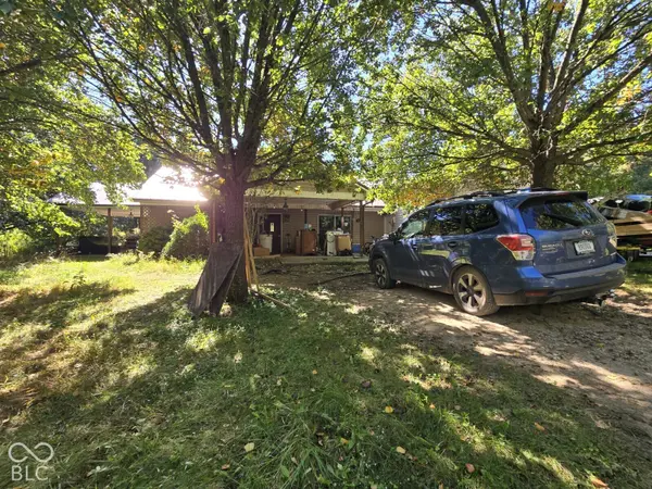 2180 N Timberview LN, Spencer, IN 47460
