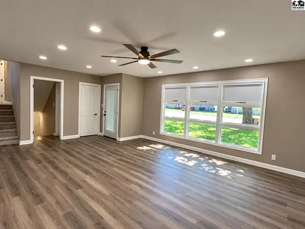 1115 Eastmoor Dr, Mcpherson, KS 67460