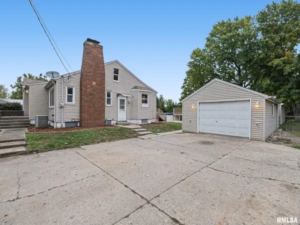 1010 SPRING BAY RD, East Peoria, IL 61611