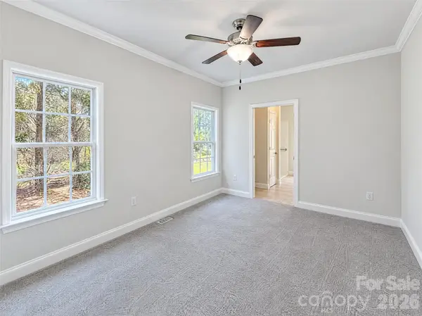 229 Delview DR, Cherryville, NC 28021