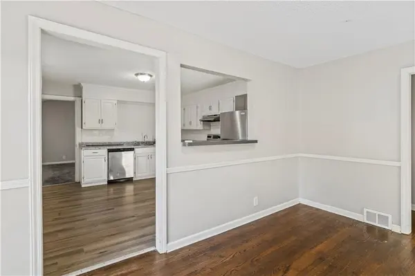 5503 NE 49th ST, Kansas City, MO 64119