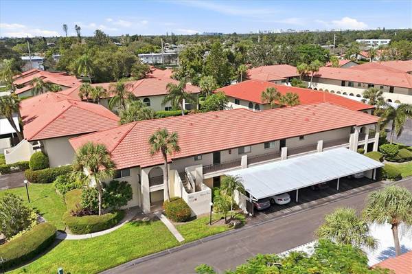 3654 HISPANIA PL #323, Sarasota, FL 34232