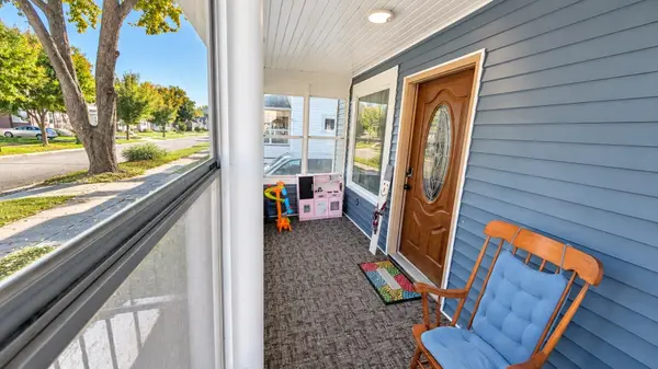 627 VROMAN ST, Green Bay, WI 54303