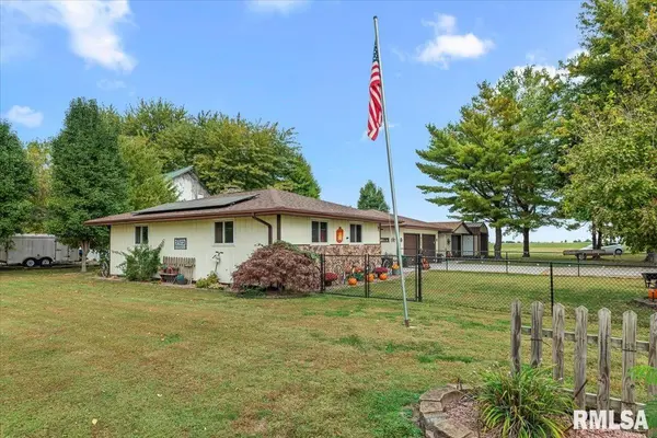 7 WASHINGTON CT, Edinburg, IL 62531