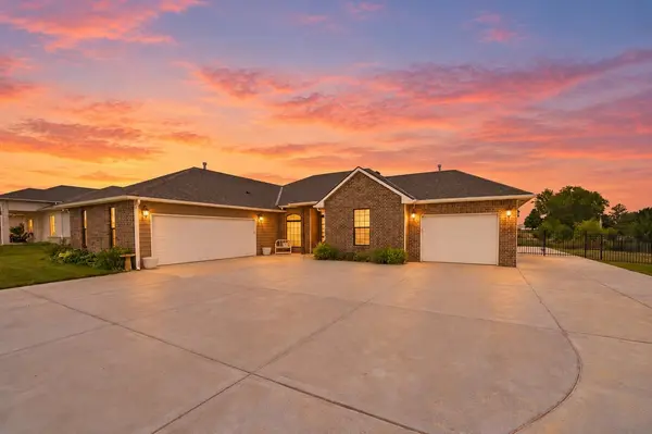1509 E Elk Ridge, Goddard, KS 67052