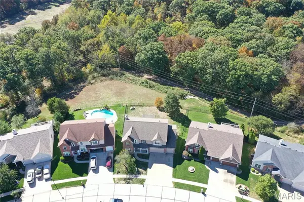 113 Carlton Point DR, Wentzville, MO 63385