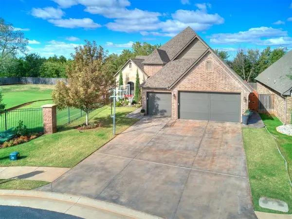 2617 Semillon WAY, Edmond, OK 73012