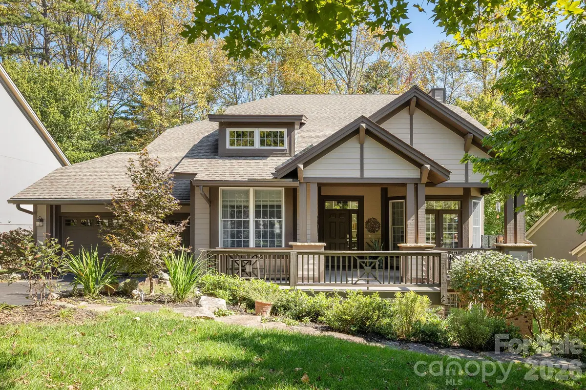 70 Meadow View RD, Brevard, NC 28712