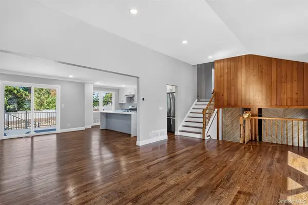 221 Falmouth RD, Scarsdale, NY 10583