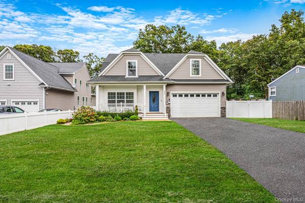 205 Kohr RD, Kings Park, NY 11754