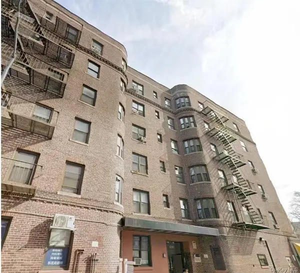 83-06 Vietor AVE #5G, Elmhurst, NY 11373