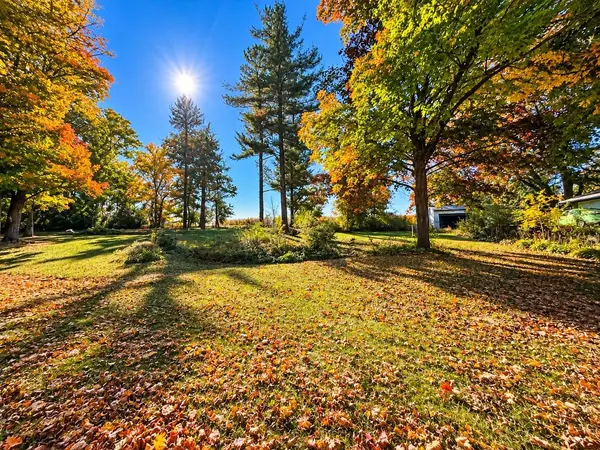 N3210 BUNGERT LN, Hortonville, WI 54944