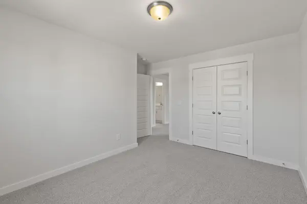 1223 Kennesaw Blvd, Gallatin, TN 37066