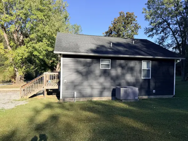 640 Bat Harbor Rd, Newport, TN 37821