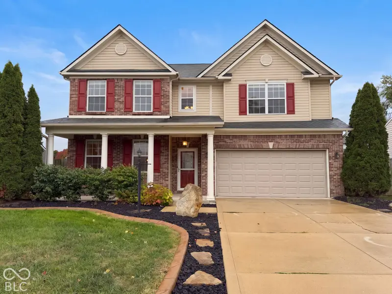 1103 Boxwood LN, Greenwood, IN 46143