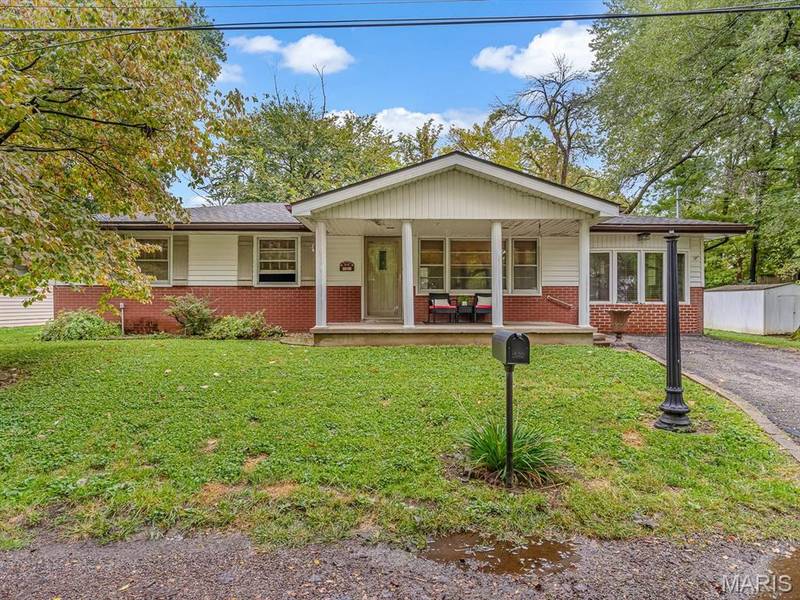 2 Timothy LN, Belleville, IL 62226
