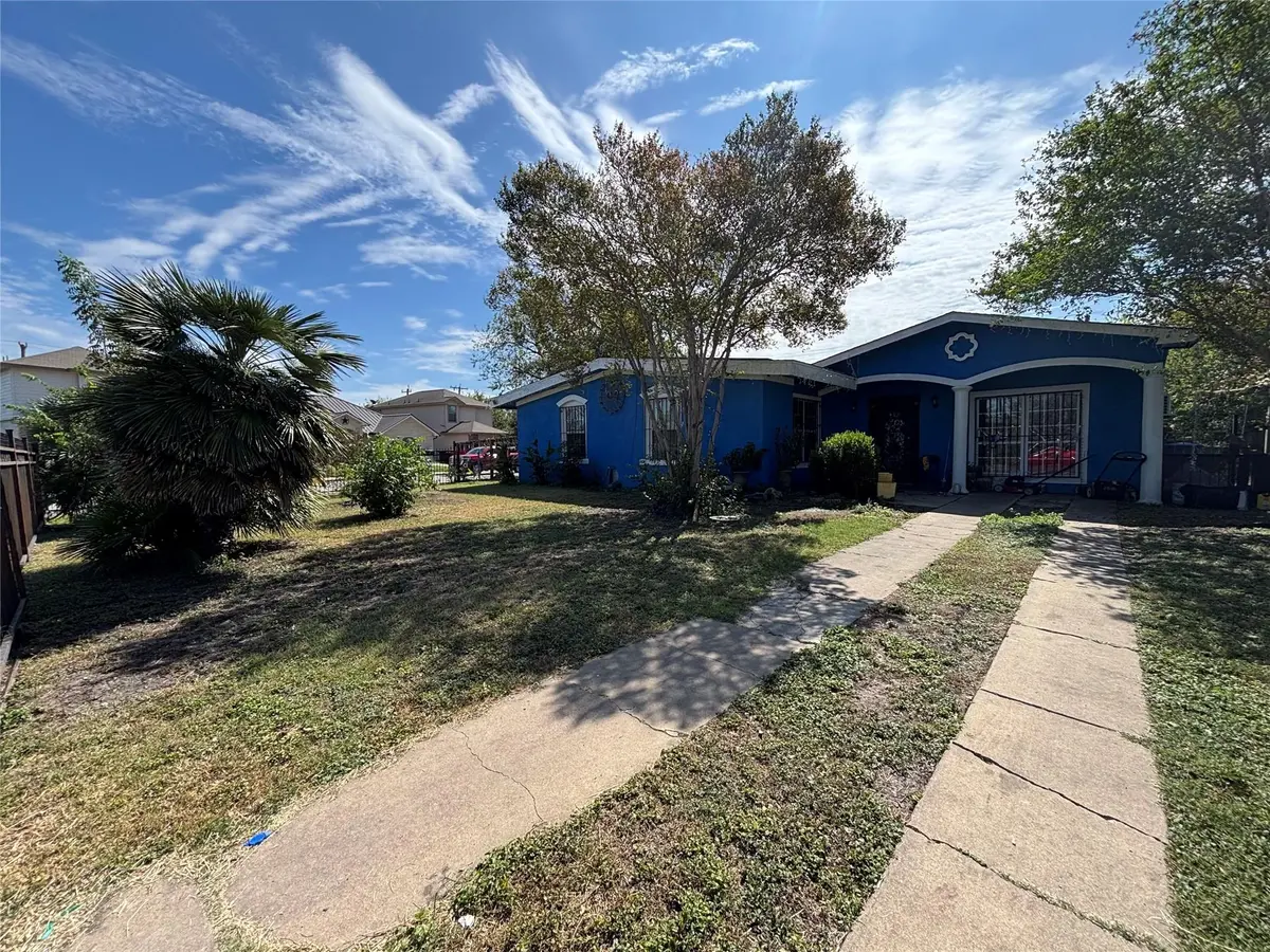 6102 Birch Valley DR, San Antonio, TX 78242
