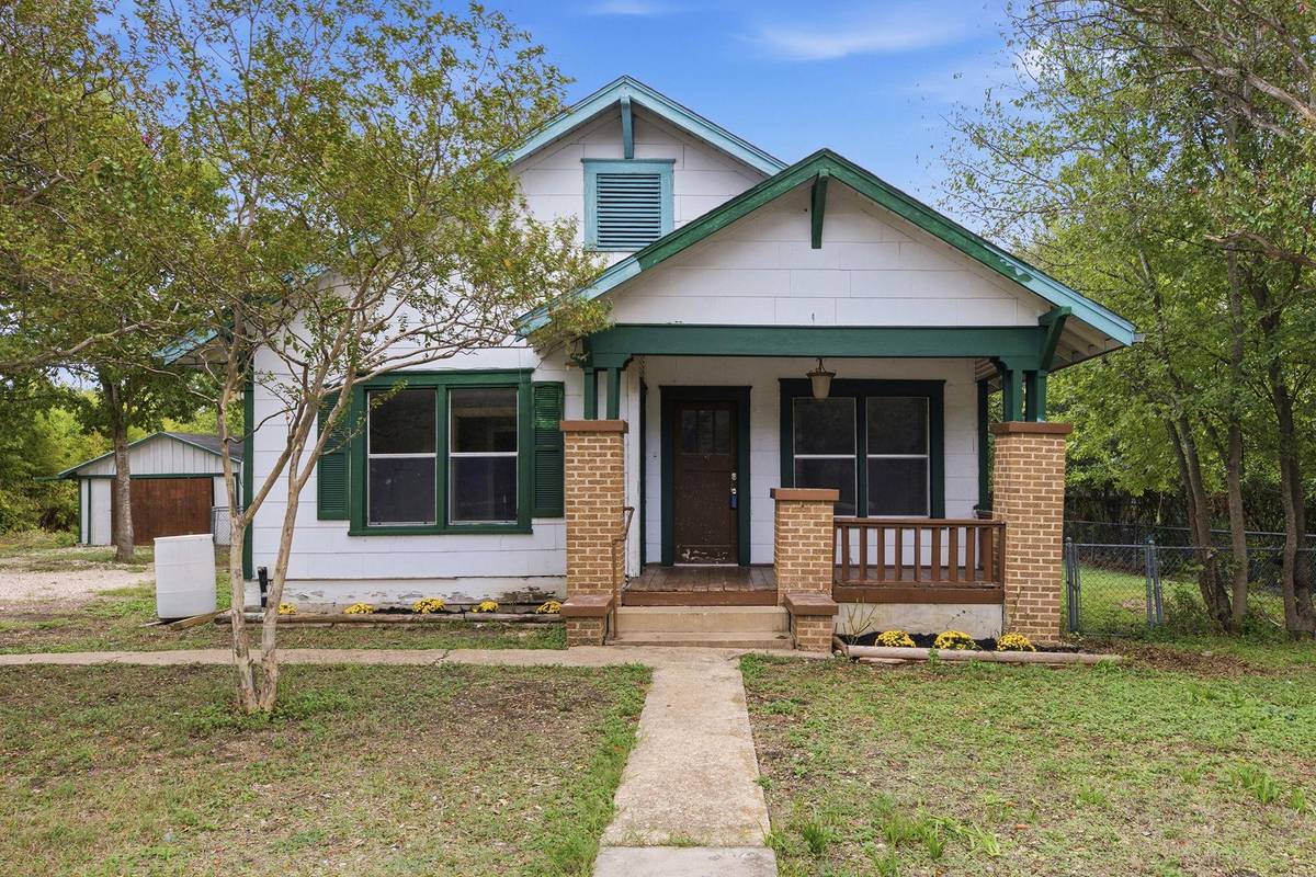 508 Sloan ST, Taylor, TX 76574