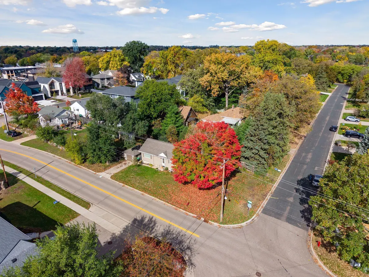 6144 X Brookview AVE, Edina, MN 55424
