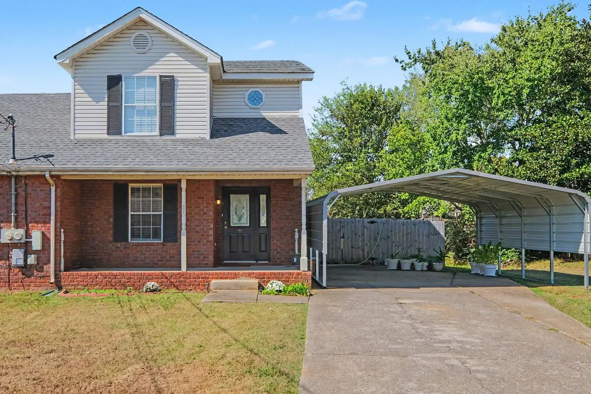 807 Mason Tucker Dr, Smyrna, TN 37167