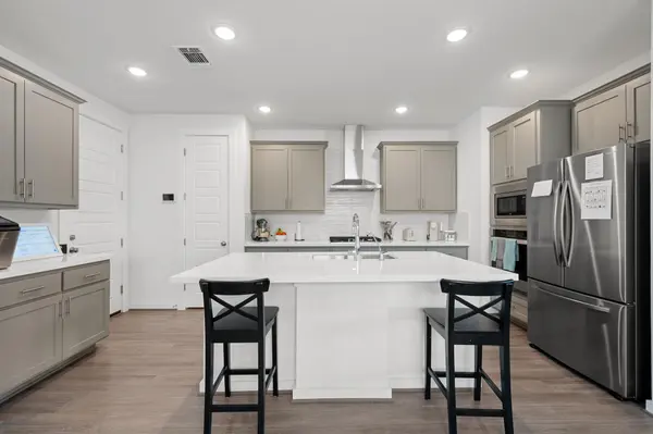 171 Alicante LN, Liberty Hill, TX 78642