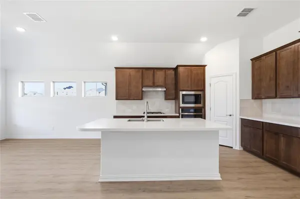 13612 Endless Narrow LN, Elgin, TX 78621