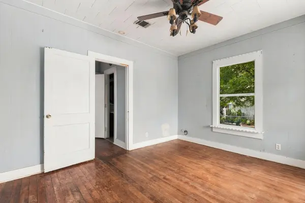 508 Sloan ST, Taylor, TX 76574
