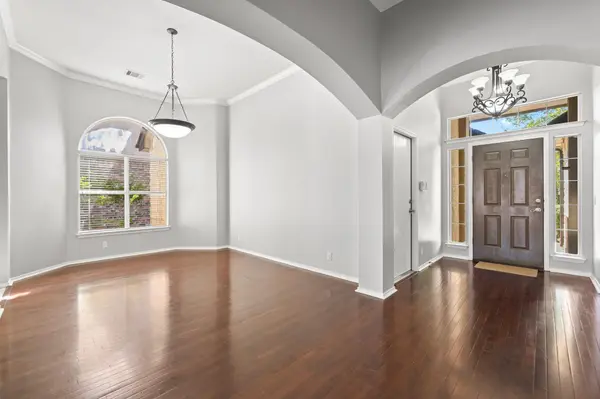 11524 Emerald Falls DR, Austin, TX 78738