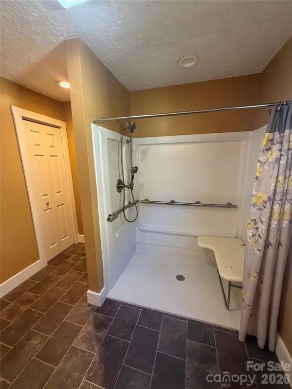 338 Sweet Creek RD, Bakersville, NC 28705