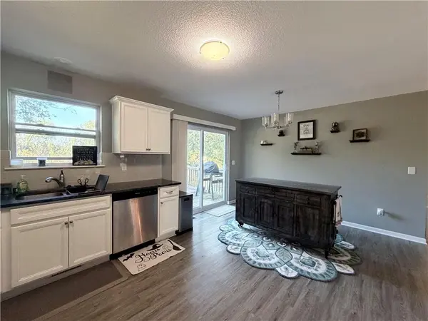 3008 NE 53rd TER, Kansas City, MO 64119