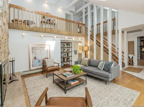 24 Downing AVE, Sea Cliff, NY 11579