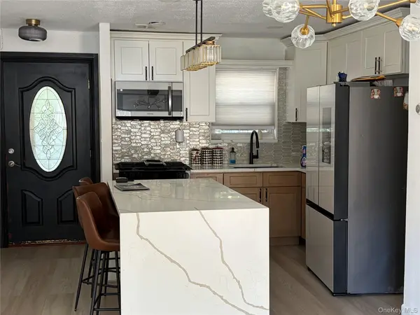 553 Hendrix, Brooklyn, NY 11207