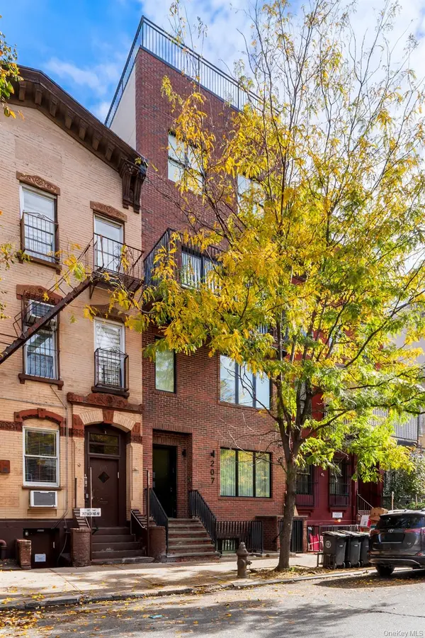207 Lee AVE, Brooklyn, NY 11206