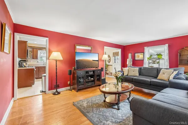 35 Holbrook AVE, Yonkers, NY 10710