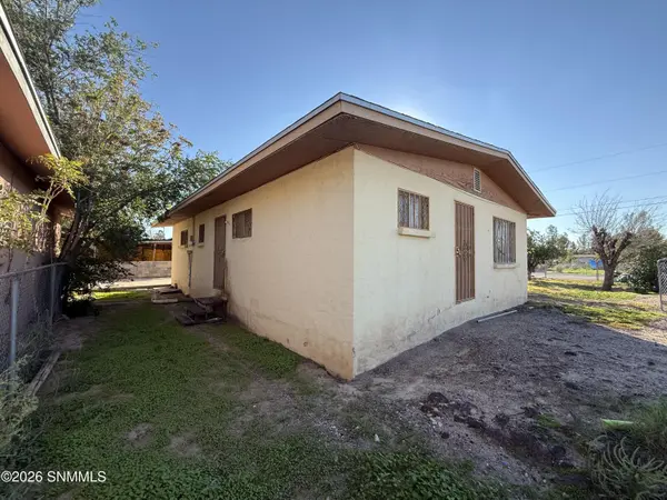 211 E Corpening AVE, La Mesa, NM 88044