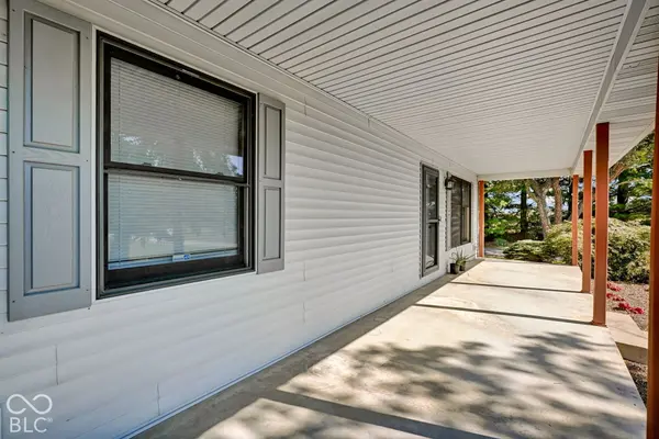 2450 W 300 S, Columbus, IN 47201