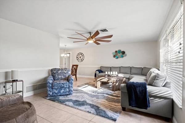 204 MONET DR, Nokomis, FL 34275