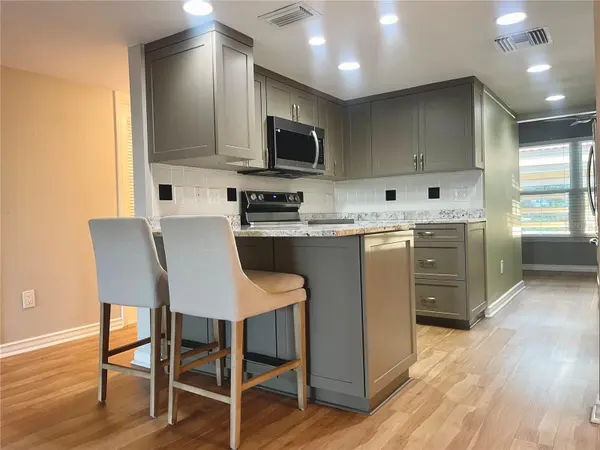 7893 SAILBOAT KEY BLVD S #101, South Pasadena, FL 33707