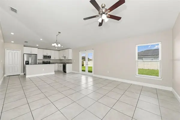 520 BRISTOL CIR, Kissimmee, FL 34758