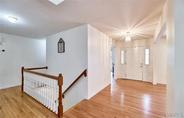 9 Percheron PL, St Peters, MO 63376