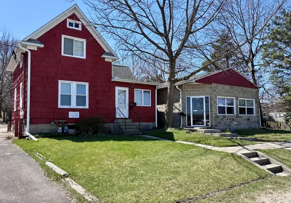 118-122 W Page ST, Sycamore, IL 60178