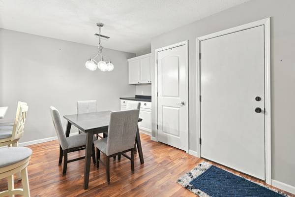 800 E IOWA ST #2A, Eldridge, IA 52748
