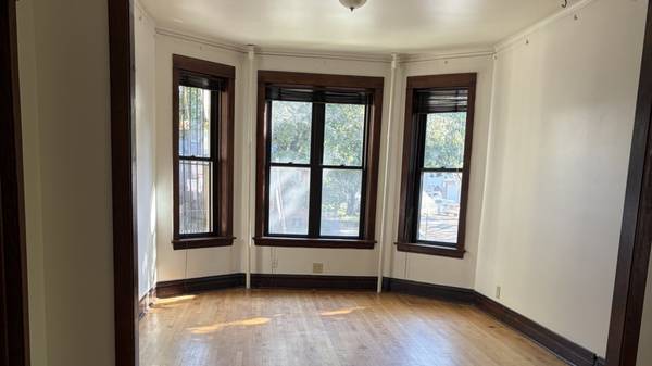1900 N Keeler AVE #1, Chicago, IL 60639