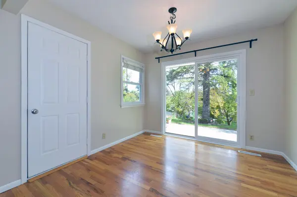 8644 Poplar Bridge Curve, Bloomington, MN 55437