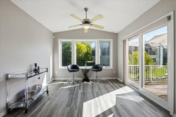 15225 Stonewood TER, Burnsville, MN 55306