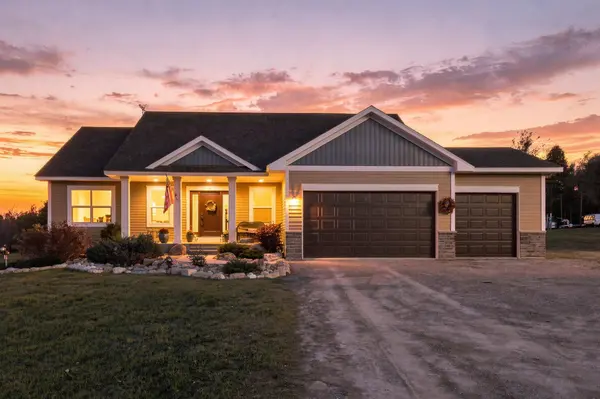 1515 76th AVE, Roberts, WI 54023