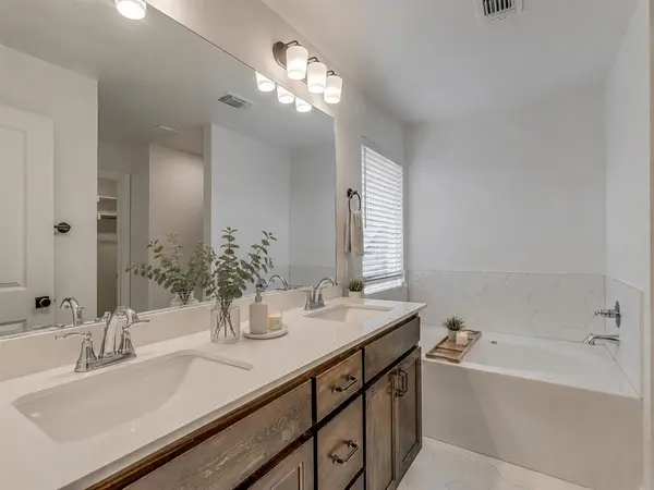 3717 NW 177th ST, Edmond, OK 73012
