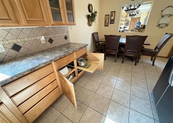 211 Magnolia AVE, Elk City, OK 73644