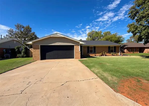 211 Magnolia AVE, Elk City, OK 73644